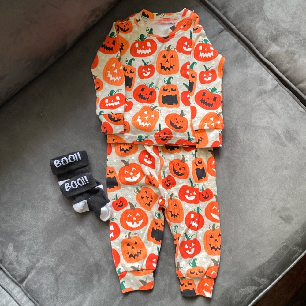 Pumpkin 2 piece pj & “boo” socks